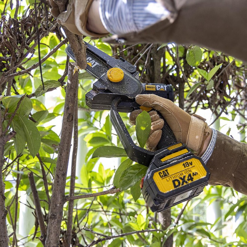CAT DG231 18Volt 4.0Ah Li-ion 12CM Profesyonel Şarjlı Kömürsüz Zincirli Testere CAT DG231 18Volt 4.0Ah Li-ion 12CM Profesyonel Şarjlı Kömürsüz Zincirli Testere