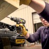 CAT DX11 18Volt/2.0Ah Li-ion Çift Akülü Kömürsüz Profesyonel Şarjlı Matkap CAT DX11 18Volt/2.0Ah Li-ion Çift Akülü Kömürsüz Profesyonel Şarjlı Matkap