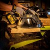 CAT DX53 18Volt 4.0Ah 185mm Kömürsüz Profesyonel Daire Testere CAT DX53 18Volt 4.0Ah 185mm Kömürsüz Profesyonel Daire Testere