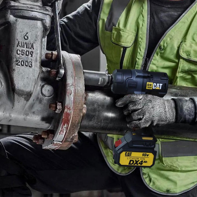CAT DX7020 18Volt 4.0 Ah Çift Akülü Kömürsüz 700/880Nm Profesyonel Şarjlı Somun Sıkma CAT DX7020 18Volt 4.0 Ah Çift Akülü Kömürsüz 700/880Nm Profesyonel Şarjlı Somun Sıkma
