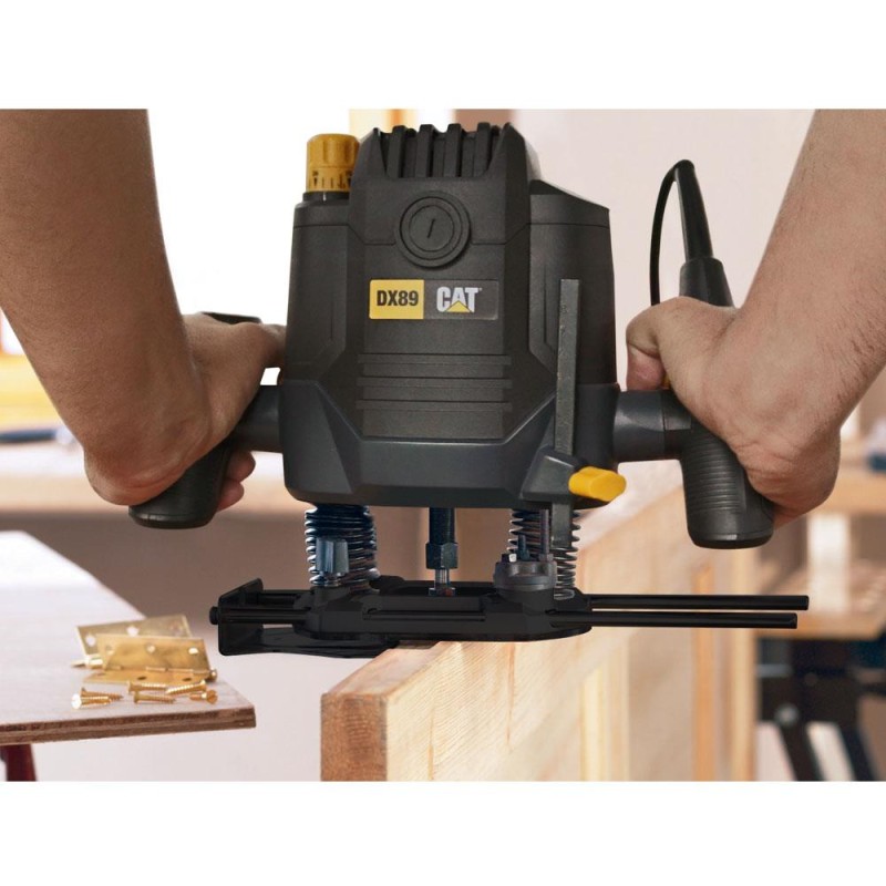 CAT DX89 2100Watt 12mm Profesyonel El Frezesi CAT DX89 2100Watt 12mm Profesyonel El Frezesi