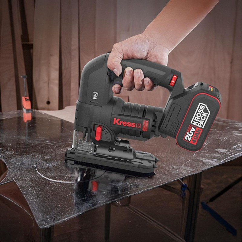 Kress KUE26 20Volt 4.0Ah Li-ion Çift Akülü Profesyonel Kömürsüz Devir Ayarlı Şarjlı Dekupaj Testere Kress KUE26 20Volt 4.0Ah Li-ion Çift Akülü Profesyonel Kömürsüz Devir Ayarlı Şarjlı Dekupaj Testere