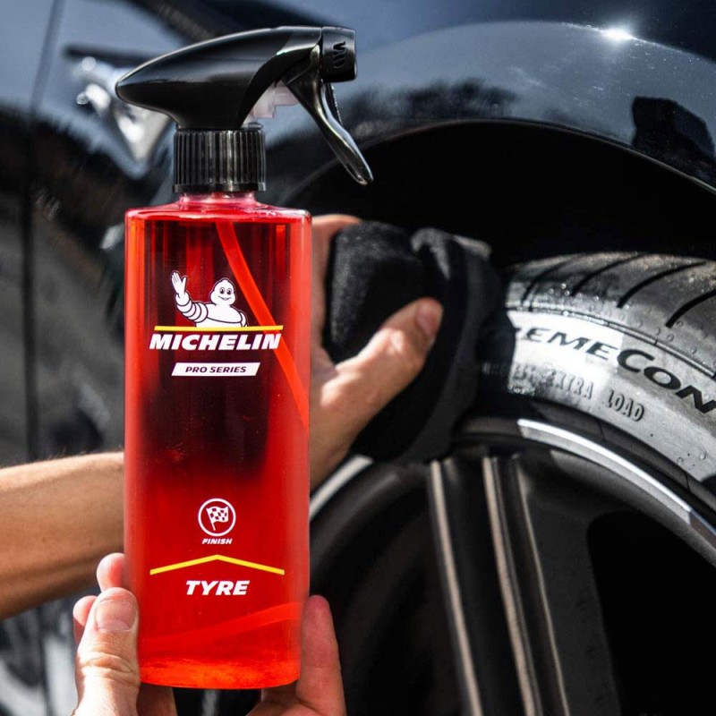 Michelin MC33573 500ml PRO Serisi Lastik ve Trim Parlatıcı, Koruyucu ve Yenileyici Sprey Michelin MC33573 500ml PRO Serisi Lastik ve Trim Parlatıcı, Koruyucu ve Yenileyici Sprey
