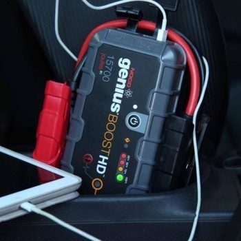 NOCO Genius GB70 12V 2000Amp Ultrasafe Lityum Akü Takviye + Powerbank + Led Lamba NOCO Genius GB70 12V 2000Amp Ultrasafe Lityum Akü Takviye + Powerbank + Led Lamba