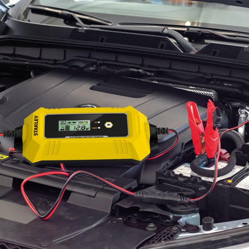 STANLEY SXA26 12V 250A Dijital Akü Şarj ve Akü Bakım Cihazı STANLEY SXA26 12V 250A Dijital Akü Şarj ve Akü Bakım Cihazı
