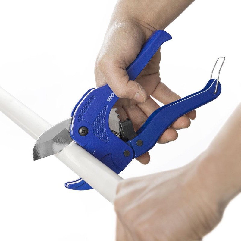 WORKPRO WP301002 42mm Profesyonel PPRC Plastik Boru Kesme Makası WORKPRO WP301002 42mm Profesyonel PPRC Plastik Boru Kesme Makası