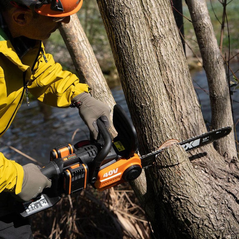 WORX WG385E 40Volt 4.0Ah Li-ion 40CM Profesyonel Şarjlı Kömürsüz Zincirli Testere WORX WG385E 40Volt 4.0Ah Li-ion 40CM Profesyonel Şarjlı Kömürsüz Zincirli Testere